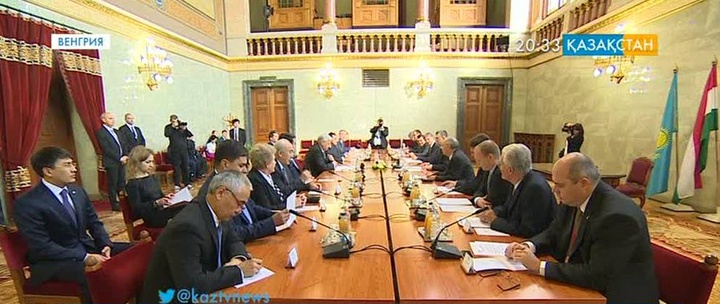 Мәжіліс төрағасы бастаған ресми делегация Венгрияға ресми сапармен барды