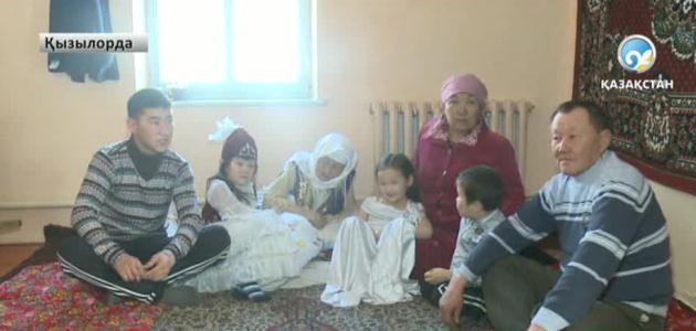 106-шы Жаңа жылды қарсы алды