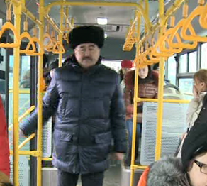 Қарағанды әкімі көлігін автобусқа «айырбастады» (толығырақ)