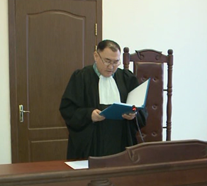 Есірткі саудасымен айналысқан полицейлерге сот үкімі шықты