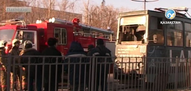 Павлодарда трамвай өртенді