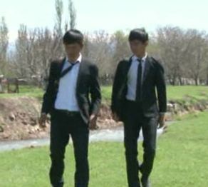 Шымкентте оқушылар екі жасар баланы құтқарып қалды