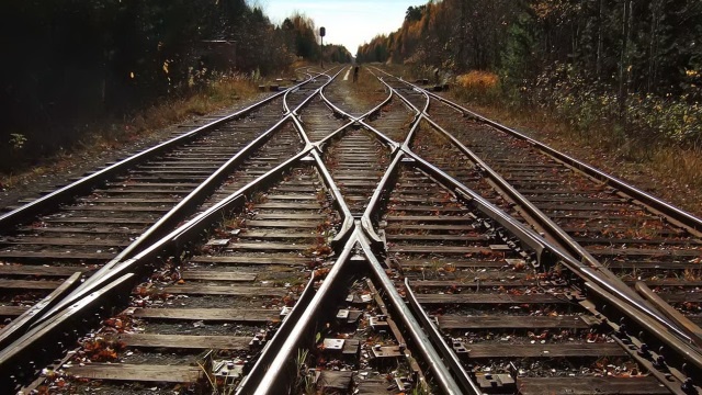 Восстановлено движение по жамбылскому участку железной дороги после схода вагонов