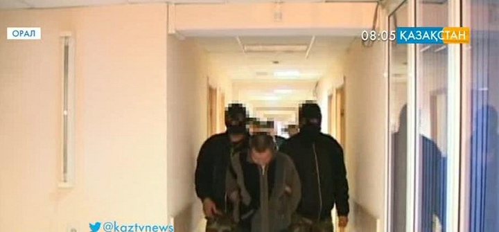 Зейнеткерді алдаған алаяқтар ұсталды