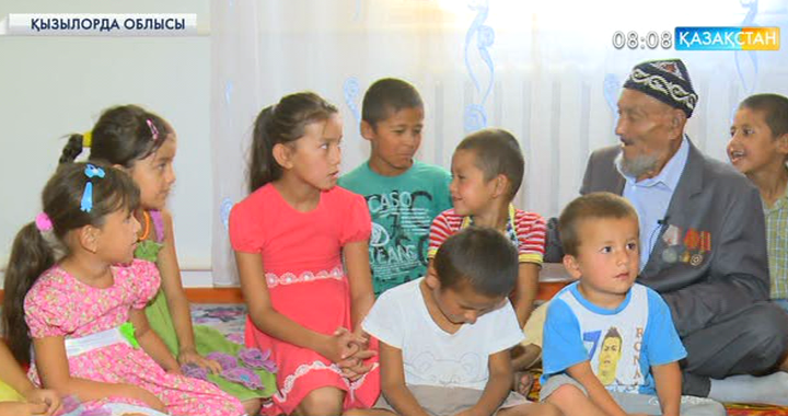 Қызылорда облысы Жаңақорған ауданындағы Сыздықовтар отбасы ұрпағымен өсіп-өнген әулет