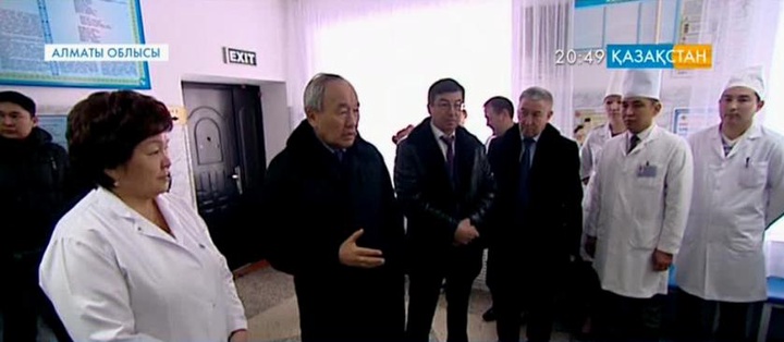 Депутат Серік Үмбетов пен Нұрлан Жазылбеков Жамбыл ауданының тұрғындарымен жүздесті