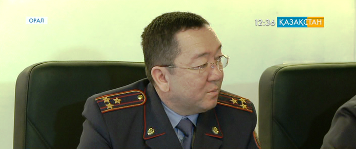 Оралда «әкімдік қызметкері» тұрғындарды алдап соққан