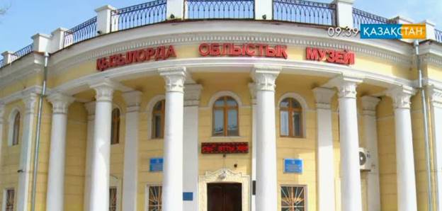 Қызылордалық Расул Төлеуов егістік басынан қыш ыдыстардың сынықтарын тапқан