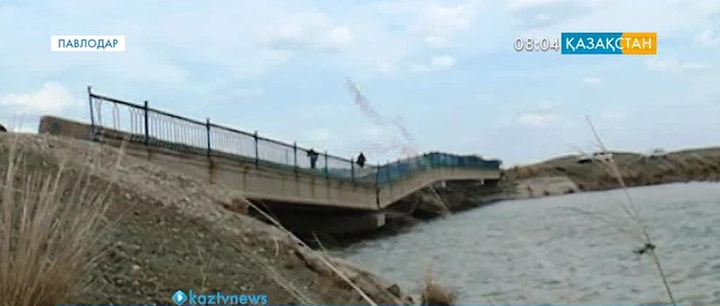 Баянауыл ауданында су шайып кеткен жолдарды жөндеу жұмыстары басталды