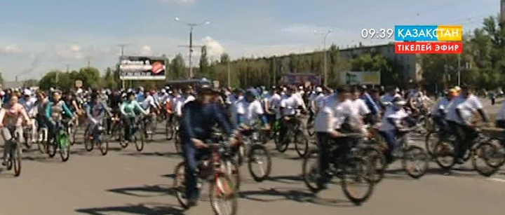 Павлодарда 600-ге жуық адам қала көшелерінде велосипедпен жүріп өтті