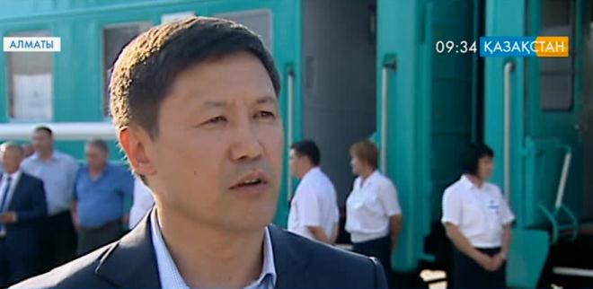 Алакөл жағалауында туризмді дамыту мақсатында жаңа жолаушылар пойызы іске қосылды