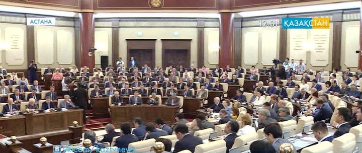 Парламент палаталарының бірлескен отырысында сессия жұмысы қорытындыланды