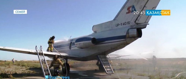 Семейде төтенше жағдайлар қызметінің мамандары әуежайда оқу-жаттығуларын өткізді