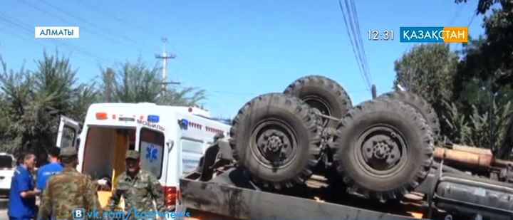 Алматыда жол-көлік апатынан 2 адам қайтыс болды