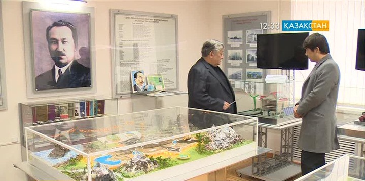 Профессор Асхат Тілеуов энергия үнемдейтін үй құрастырды