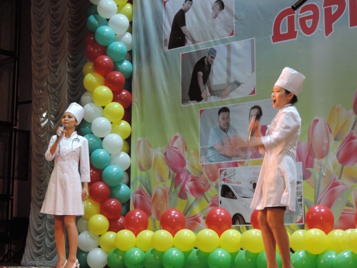 Оңтүстік Қазақстан облысы: Медицина қызметкерлері төл мерекесін атап өтті