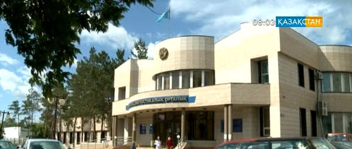 Руководитель диагностического центра в Павлодаре назначил себе зарплату в 800 тысяч тенге