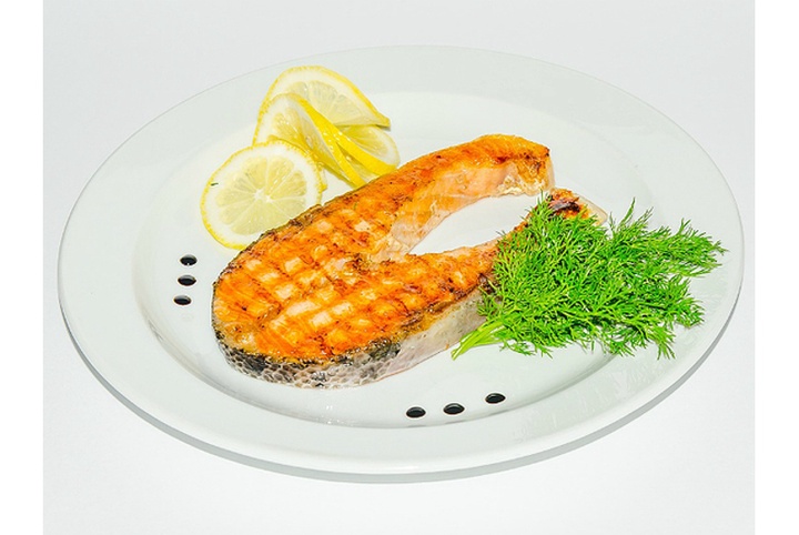 В Таиланде изобрели тарелку, удаляющую жир из еды