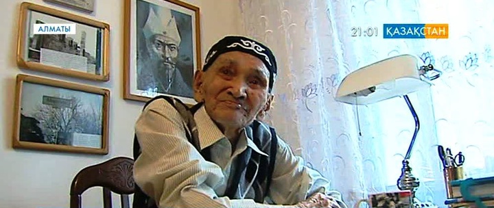 Жазушы, драматург Қалмұқан Исабаев 90 жасқа толды