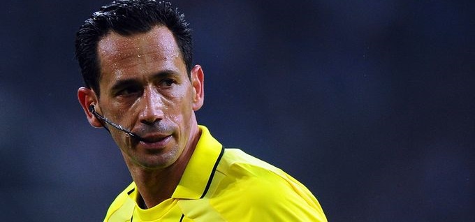 Первый в истории официальный перерыв на употребление воды взял судья во время матча ЧМ