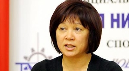 Легендарная гимнастка Нелли Ким поздравила телеканал «KAZsport» с Днем рождения