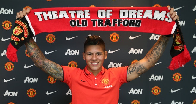 Чемпионат Англии. «МЮ» подписал пятилетний контракт с Маркосом Рохо