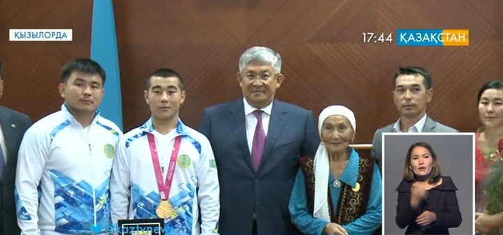 Қызылордада жасөспірімдер Олимпиадасының чемпионына құрмет көрсетілді