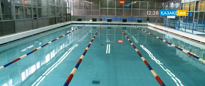 Подъемник для инвалидов установили в одном из бассеинов Павлодара