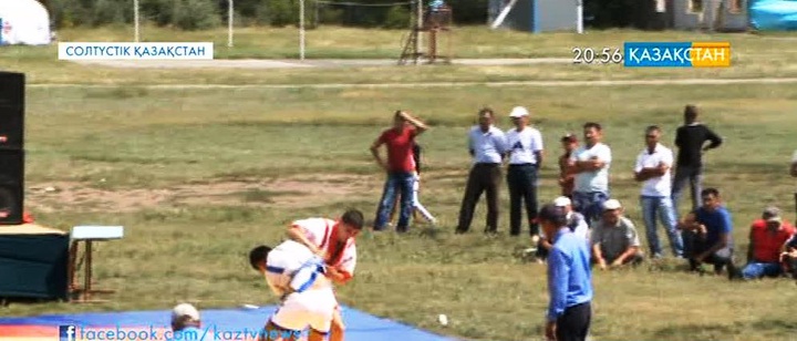 СҚО-дағы Кішкенекөл ауылында Ахметжан Қазымбетовтің 80 жылдығына арналған қазақ күресінен республикалық турнир өтті