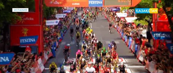 Дэнни ванн Поппель «Вуэльта»  көпкүндігінің 12 кезеңінде жеңімпаз атанды