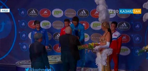 Алмат Кебіспаев күрес түрлерінен өтіп жатқан Әлем чемпионатында қола медаль алды