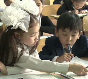 Үш ауысымдық мектептер мәселесінің шешімі табылады