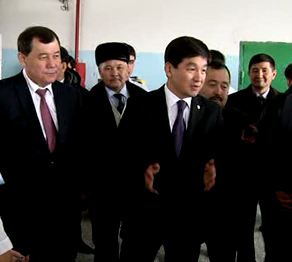 Сенат пен Мәжіліс депутаттары ел аралап келді