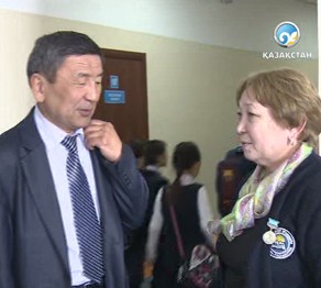 Ағарту саласының ардагерлері