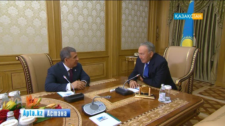 Нұрсұлтан Назарбаев Татарстан Президенті Рустам Миннихановпен кездесті