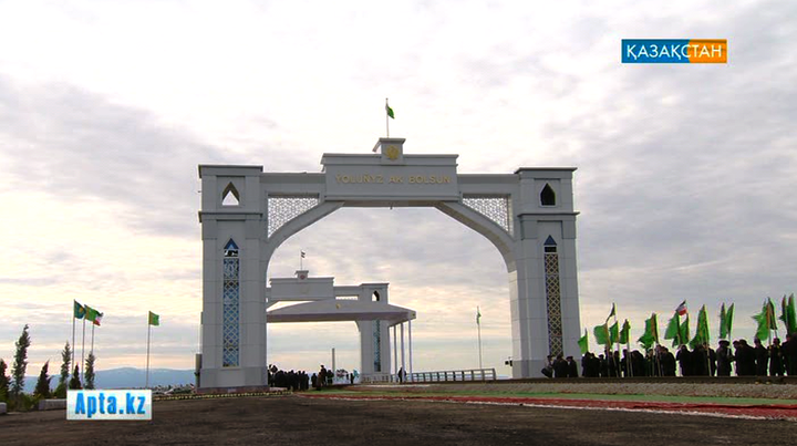 Үш мемлекеттің президенттері Өзен-Горган теміржол желісін іске қосты