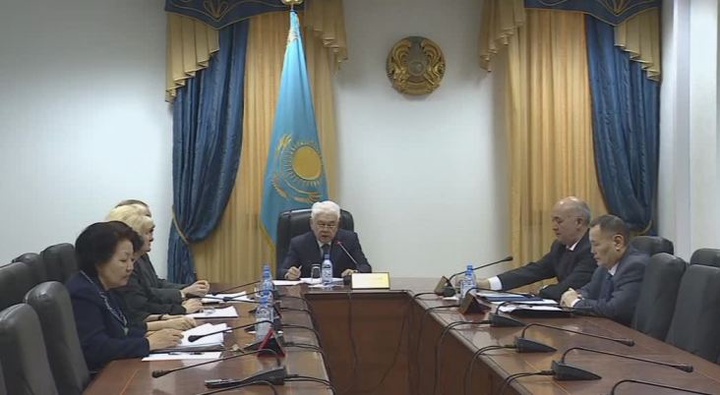 Лингвистикалық комиссия сынынан 7 үміткер өтті