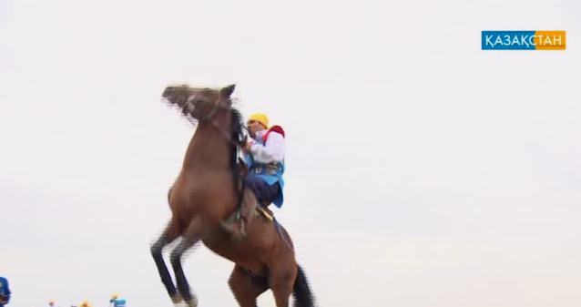 Теңге ілу мен асау үйрету (БЕЙНЕБАЯН)   