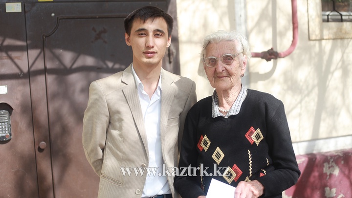 «Қазақстан» РТРК» АҚ II Дүниежүзілік соғыс және тыл ардагерлеріне құрмет көрсетті