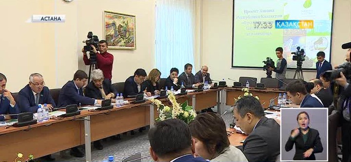 Экологиялық проблемаларға баса назар аударылады