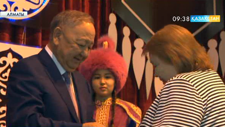 Абай атындағы ҚазҰПУ мамандары марапатталды