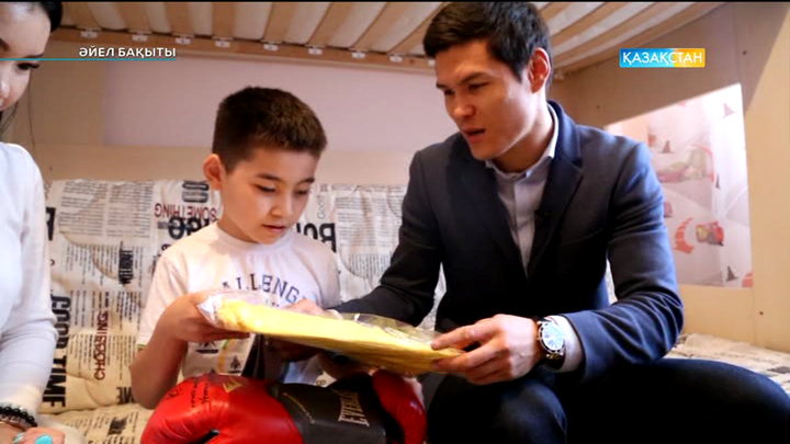 Данияр Елеусінов 10 жасар Әлидің арманын орындады (ВИДЕО)
