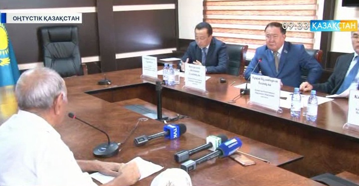 ОҚО-да Мәжіліс депутаттары қоғамдық қабылдау өткізді